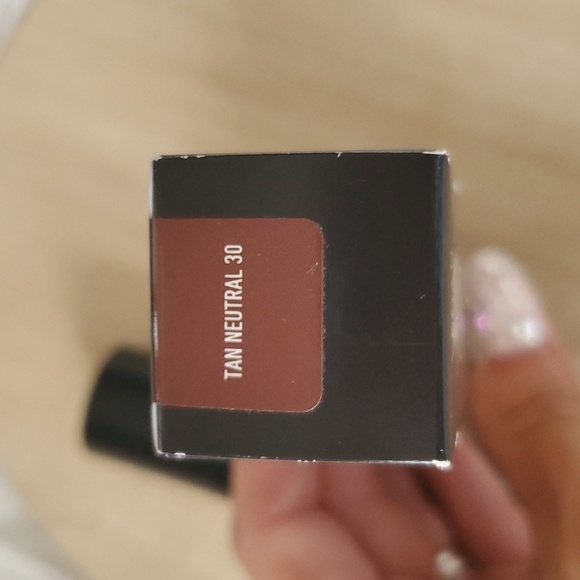 KVD ModCon Longwearing Hydrating Liquid Gel Contour - Picture 3 of 5